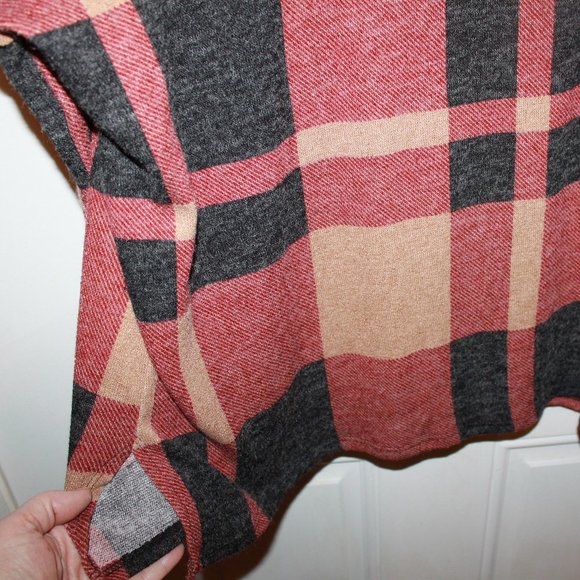 Limited Time Sale:Impressions Red/Black/Tan Checkered Cowl Neck Sweater Size XL - Picture 5 of 9